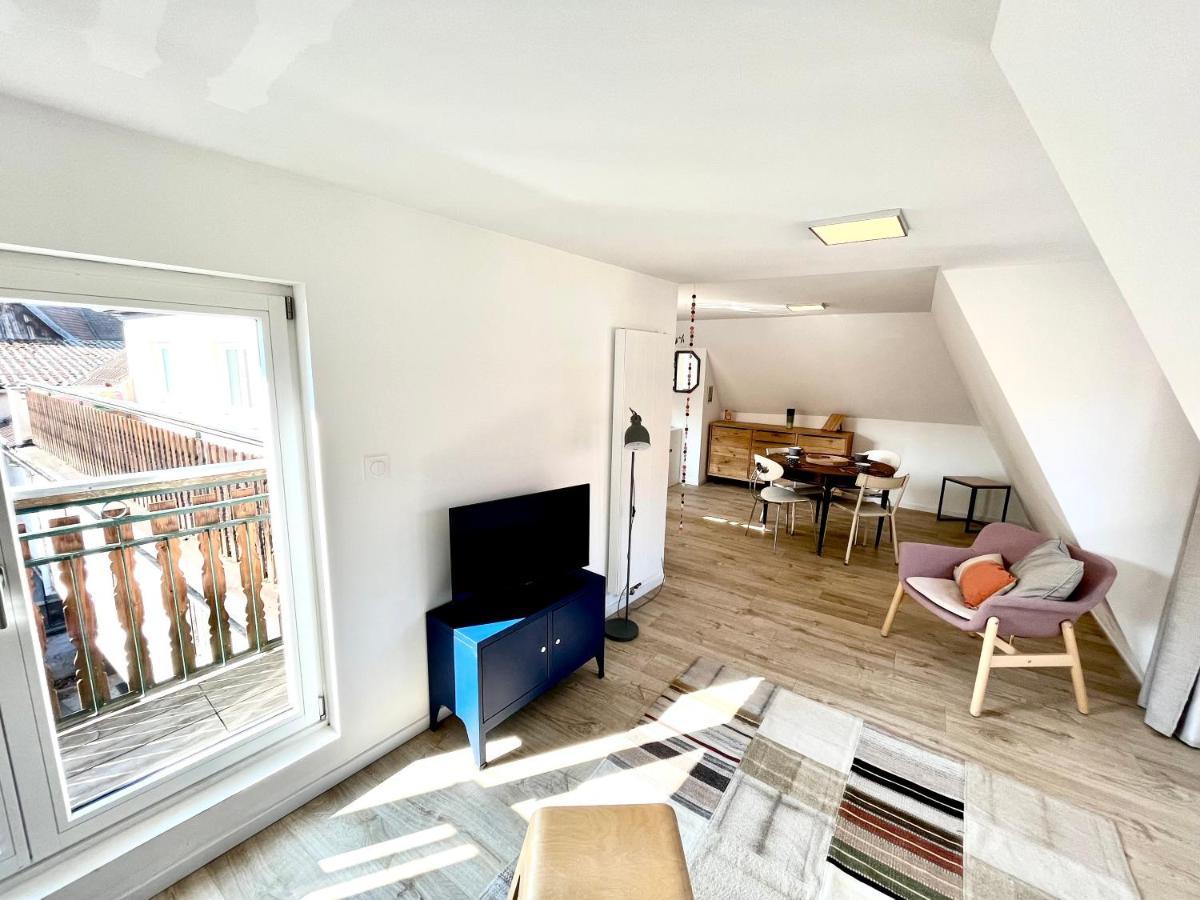 Sous Les Toits Avec Garage Et Terrasse A Ribeauville Exterior foto